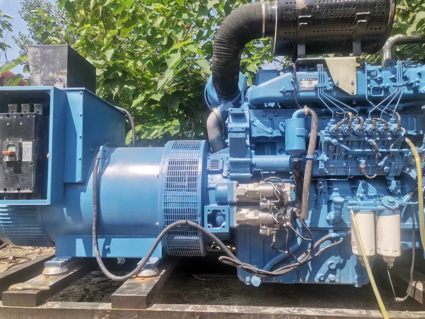 九原详细说明降低 800kW 柴油发电机输出电流波动的方法