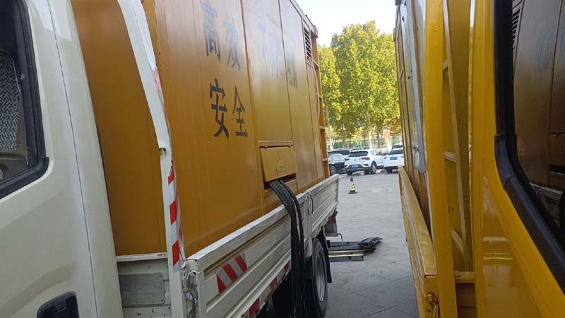 九原如何判断柴油发电机组和UPS电源的切换时间是否符合要求？