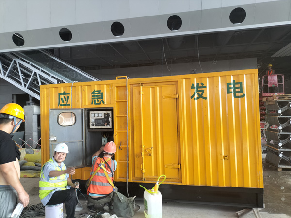 九原怎样判断空气滤清器是否需要更换？